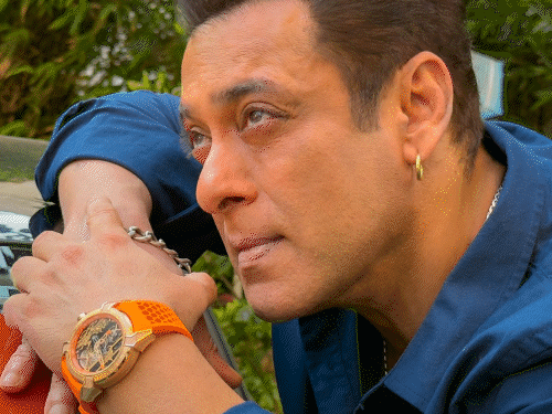 Bareilly Maulana Shahabuddin Razvi Advice to Salman Khan Avoid un-Islamic acts repent | सलमान के राम मंदिर की घड़ी पहनने पर भड़के मौलाना: बरेली में कहा- शरीयत के गुनहगार, नाजायज और हराम…तौबा करें – Bareilly News