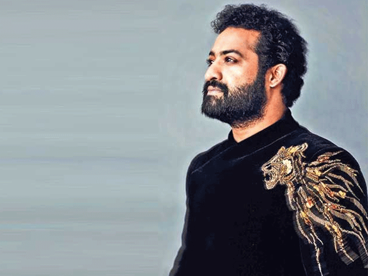People were surprised to see Jr NTR looking so thin | जूनियर एनटीआर को दुबला-पतला देख हैरान हुए लोग: बोले- ओजेम्पिक का यूज करते हैं; सपोर्ट में फैंस ने कहा- वजन भी कम नहीं कर सकता कोई