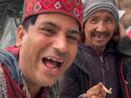 Social media influencer Puneet Kumar FIR Manali police station being trolled Himachal Viral Video | सोशल मीडिया इन्फ्लुएंसर पुनीत सुपरस्टार पर हिमाचल में FIR: मनाली में VIDEO बनाकर कहा- यहां के लोग बहुत गरीब, इनकी मदद करो – Manali News
