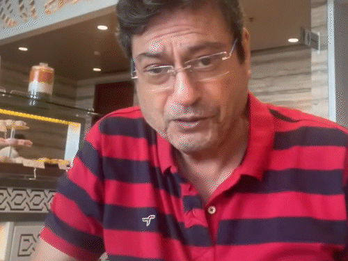 Actor Kanwaljit Singh takes Air India flight a month after tragedy | एअर इंडिया की फ्लाइट में बैठने से डरे कंवलजीत सिंह: वीडियो शेयर कर बोले- वसीयत बना दी है, चलो कोलंबो मे मिलते हैं