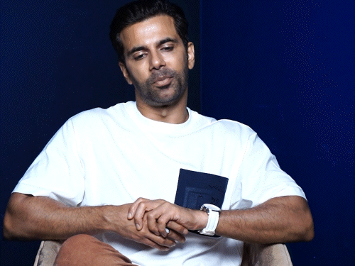 Actor Anuj Sachdeva stars in web series Chhal Kapat | इंडस्ट्री की लड़की से शादी नहीं करना चाहते अनुज सचदेवा: बोले- मम्मी तो बहुत पीछे पड़ी हैं, लेकिन अभी करियर पर ध्यान देना चाहता हूं