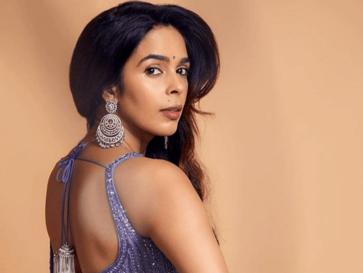 After Shefali Jariwala Death Mallika Sherawat Urges | शेफाली जरीवाला की मौत के बाद मल्लिका शेरावत की अपील: कहा- नेचुरल और हेल्दी लाइफस्टाइल अपनाए, बोटॉक्स-फिलर्स को कहें ना