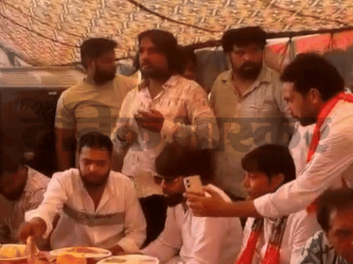 haryanvi singer masoom sharma abuse dinesh boxer misbehavior | मासूम शर्मा ने युवक का फोन झटका, गालियां दी,VIDEO: वीडियो कॉल पर बात करा रहा था युवक; बोला- मूसेवाला बनने की कोशिश कर रहा – Jind News
