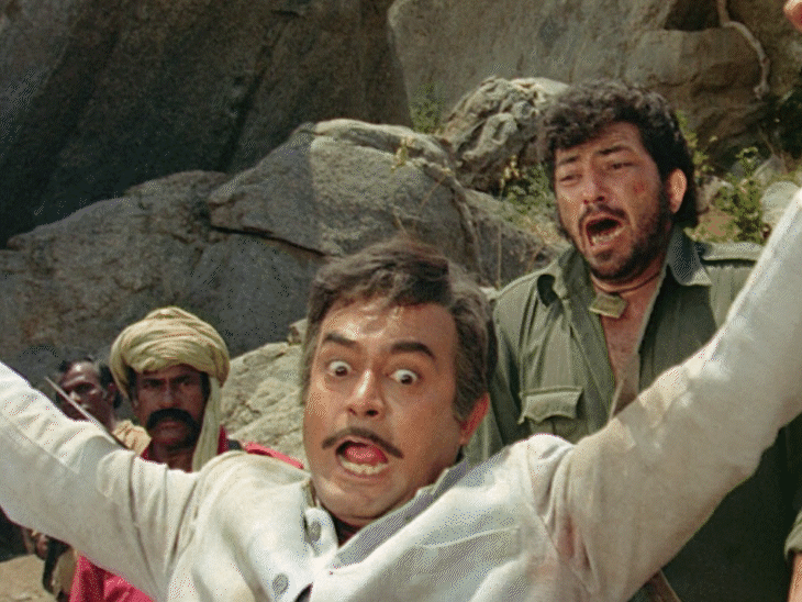 sholay movie original ending farhan akhtar reveals | ‘शोले’ में गब्बर को ठाकुर ने मार दिया था: फरहान अख्तर ने बताया कि क्यों फिल्म का क्लाइमैक्स बदलना पड़ा था?